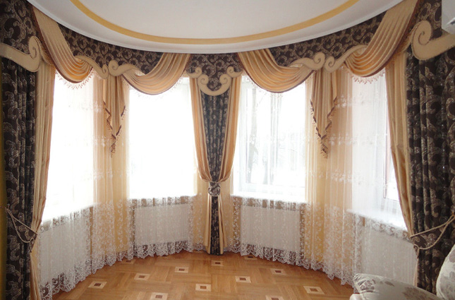 Оформление эркерного окна в гостиной в современном стиле (39 фото)